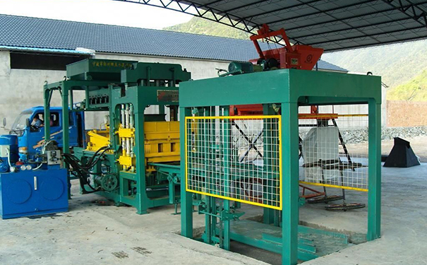 新型免燒磚機(jī)助力處理固體廢棄物，增加固廢回收率